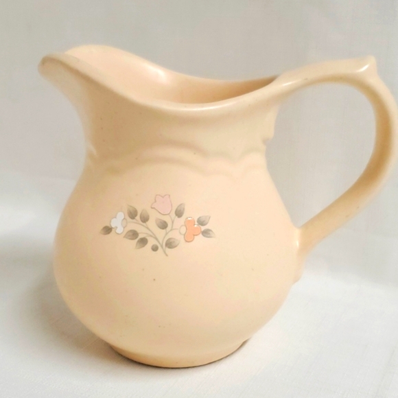 Creamer Pitcher Pfaltzgraf Stoneware Ceramic Remembrance Pink Flower Vintage - Picture 1 of 12